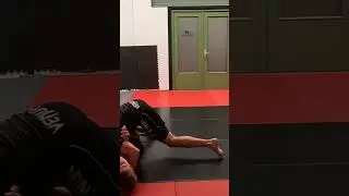 Finishing the pass - KNEESLIDE from Open guard