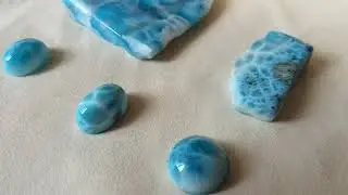 A gem that blooms like a wave Larimar