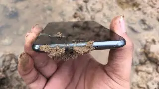 X Video ||Look for a broken phone in the mud || Repair a broken LG phone in the mud.Discarded phone.