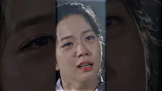 Jisoo crying VS her members🔥......... #blackpink #lisa #kpop #trending #ros&eacute; #jennie #jisoo #shorts