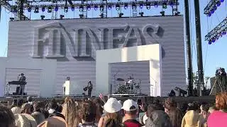 Finneas - Break My Heart Again - Live at Coachella 2022 WW1
