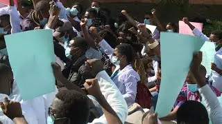 Kenyan healthcare workers protest poor working conditions, lack of PPE | AFP
