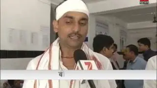 RJD workers attack on BJP office, Police mild lathi charge