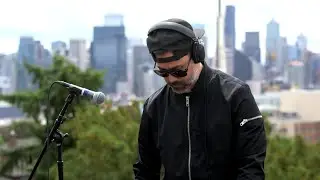 DJ Wesley Holmes 