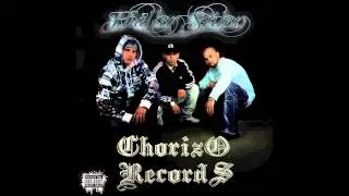 Håller stilen (DanDon,RoRo,Realistico&AdrianGonzalo)