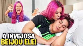 A INVEJOSA TENTOU BEIJAR O VOID *conseguiu?