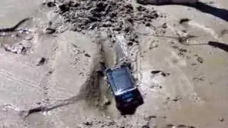 X-MOD Hummer in wet sand pit