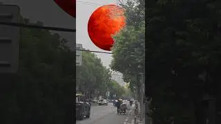 I saw a planet landing, do you know which planet it is? #SpecialEffects #Astronomy #Relaxation
