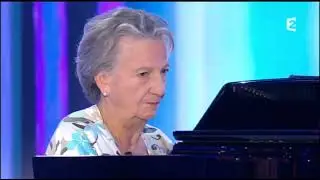 Vivement Dimanche : Marthe Villalonga joue du piano pour la premi&egrave;re fois &agrave; la t&eacute;l&eacute;vision