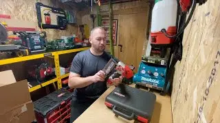Max NF255SF2/18 and Makita MAC100Q