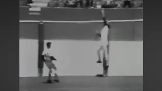 Garry Maddox Robs Rick Monday Hr Bid (6-10-72)