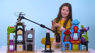 &lsquo;Out of the Box with Violet&rsquo;: Unboxing the Super Hero Flight City!