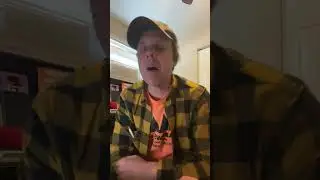А что если бы у Walmart была рекламная песенка, которая звучала бы вот так?