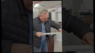 Пародия на работу. 3000 шек = 1000$  за мусор. 