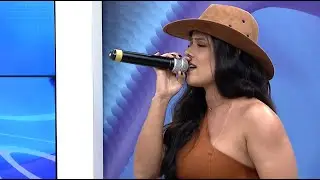 Muita M&uacute;sica com a cantora Raquel Hora