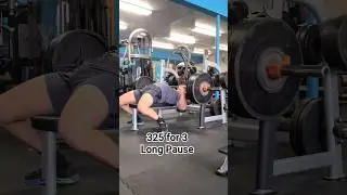 325 bench for 3 Long Pause #lifting #gym #benchpress