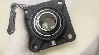 UCF206-20 Pillow Block Square Bearing