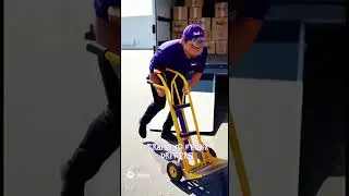 Training A FedEx Driver 🤣🤣 #funny #chicago #crazytrucks #deliverydrivers #fedex #fedexground