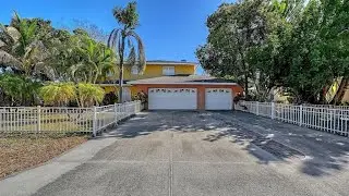 2429 Whippoorwill Cir,  Sarasota, FL 34231 - Sandra Walker - MLS A4675587