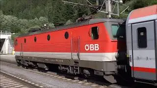 Züge am Sankt Anton am Arlberg Bahnhof