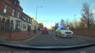 Heddlu Gogledd Cymru/North Wales Police car 999 emergency response Chester Road Y Fflint 24.12.25