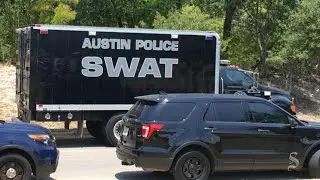 Austin police are investigating a bank robbery in South Austin