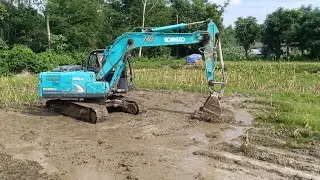 Kobelco 140 Excavator Making Rice Field Ready | Precision Power at Work!.kobelco excavator working.