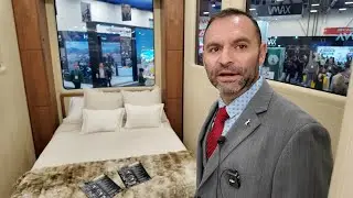 Автодом AC Future с возможностью расширения: режим движения 26 футов, выдвижная секция, активируе...