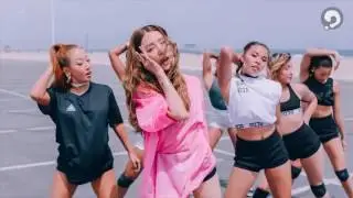 Tiffany - 'I Just Wanna Dance' Dance Mirrored