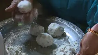 Indians perform rituals; take holy dip on New Moon Day for salvation