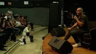 Existem subst&acirc;ncias de Deus e do Diabo? Neurocientista Sidarta Ribeiro.