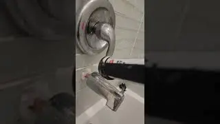Repair of Broken Copper Pipe and Bathtub Spout Re-Installation | Mister Plumber Toronto