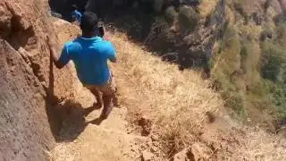 Trek to kalavantin descend