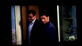 Joey scares Tommy Fuller House S1E1