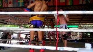 USMTA Champ Chris Clodfelter working Pads with Run at Sinbi Muay Thai
