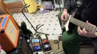 Baritone in AEADEA(DADGAD)