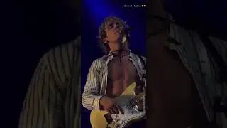 Ross lynch singing birds of feather #rosslynch