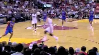 Lebron James Dunk in a great fastbreak started by Carlos Arroyo Miami Heat Preseason