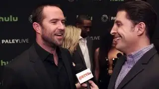 Sullivan Stapleton Talks 