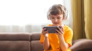 Skip the ads with airplane mode! 5 mobile games that are kid friendly & parent approved