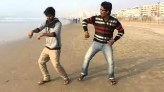Normal people vs first timers at BEACH .. Hilarious|| indian vine ||