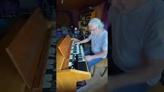 🔈 Hammond M100 & Leslie 145 played by Andreas Puster 🎹 #hammond #leslie