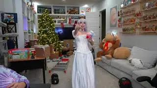 Emiru does Mizkif's new Youtube intro in one try