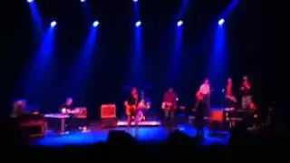 Hj&agrave;lmar - lei&eth;in okkar allra live