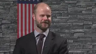 Ella Cummins 2022 Election show interview with Dr Robert Wyllie