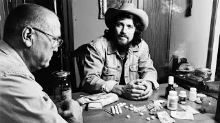 Waylon Jennings' Walked Into What Was a Regular Drug Deal For Him — But Something Was Very Off