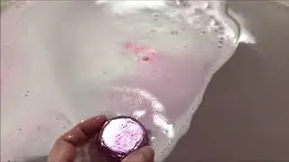 Moons harvest kiss bath bomb