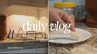 Um Dia de Pequenos Cuidados| lumin&aacute;ria nova na cozinha| Panqueca de banana..
