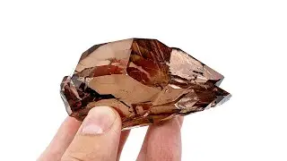 Gwindel Quartz water-clear from Argenti&egrave;re, Mont-Blanc, France