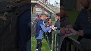 Fan appreciation wherever we go!! 💙❤️🇨🇦 #NERevs #FanAppreciation